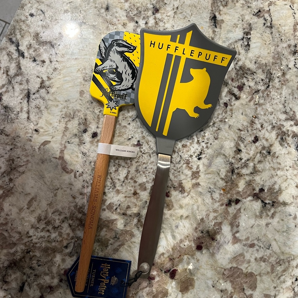 Hufflepuff Spatula Set